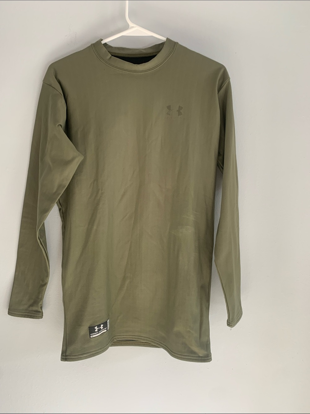 UNDER ARMOUR Olive Performance Long Sleeve Top